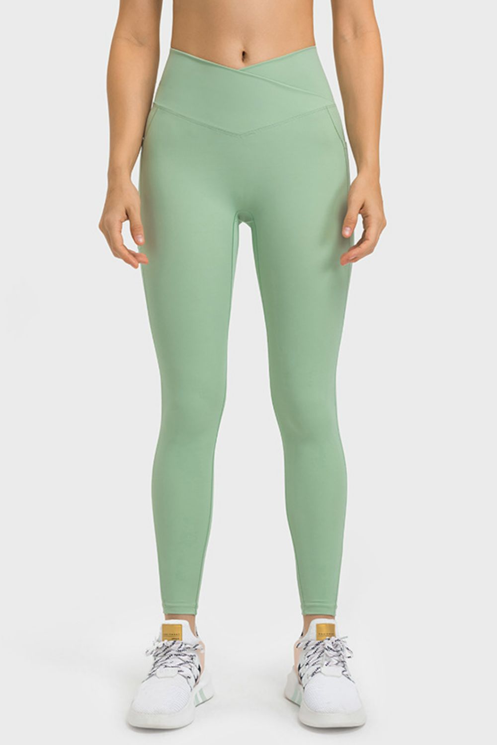 V-Waist Yoga Leggings with Pockets